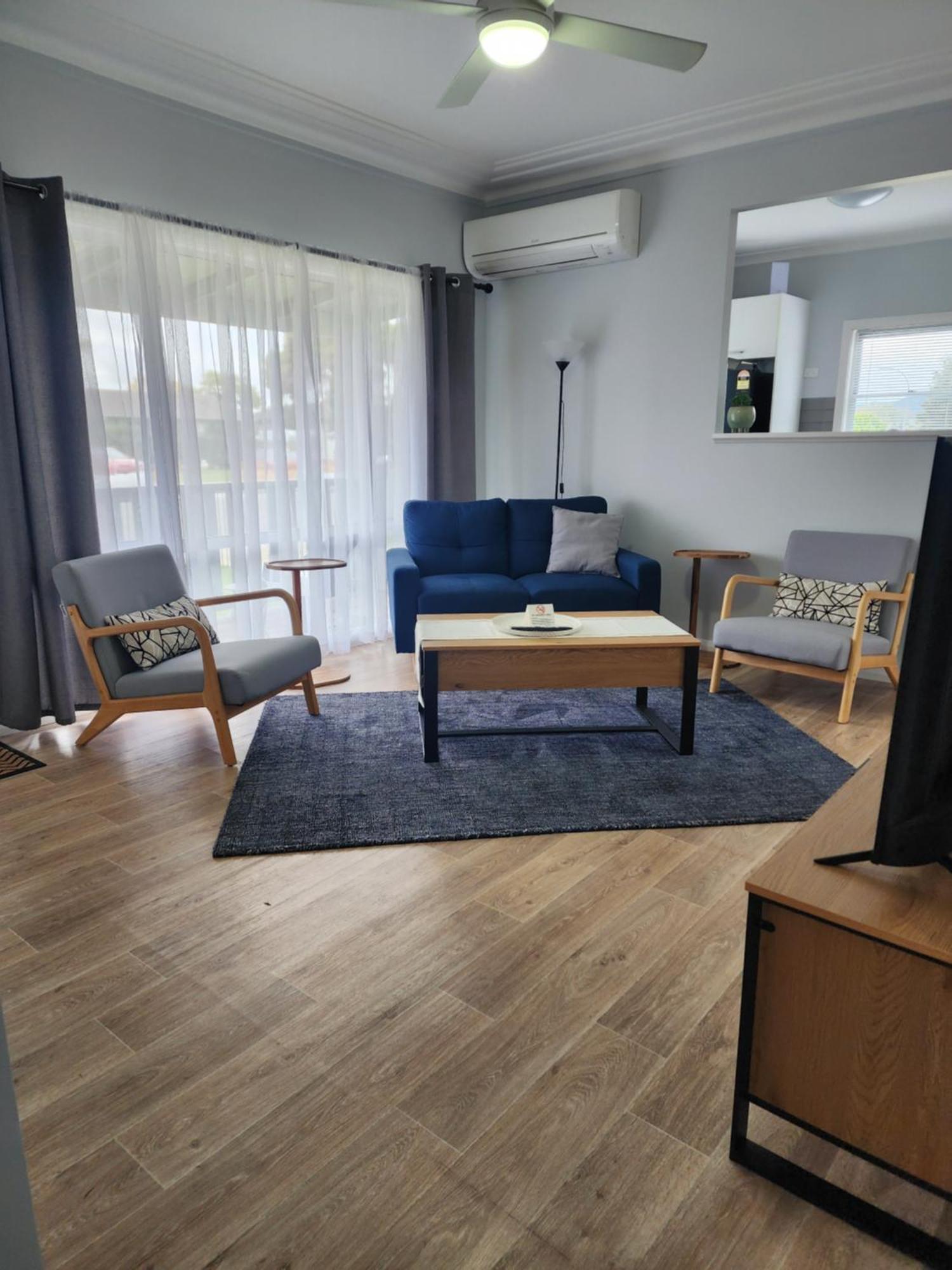 Denman Motor Inn Экстерьер фото