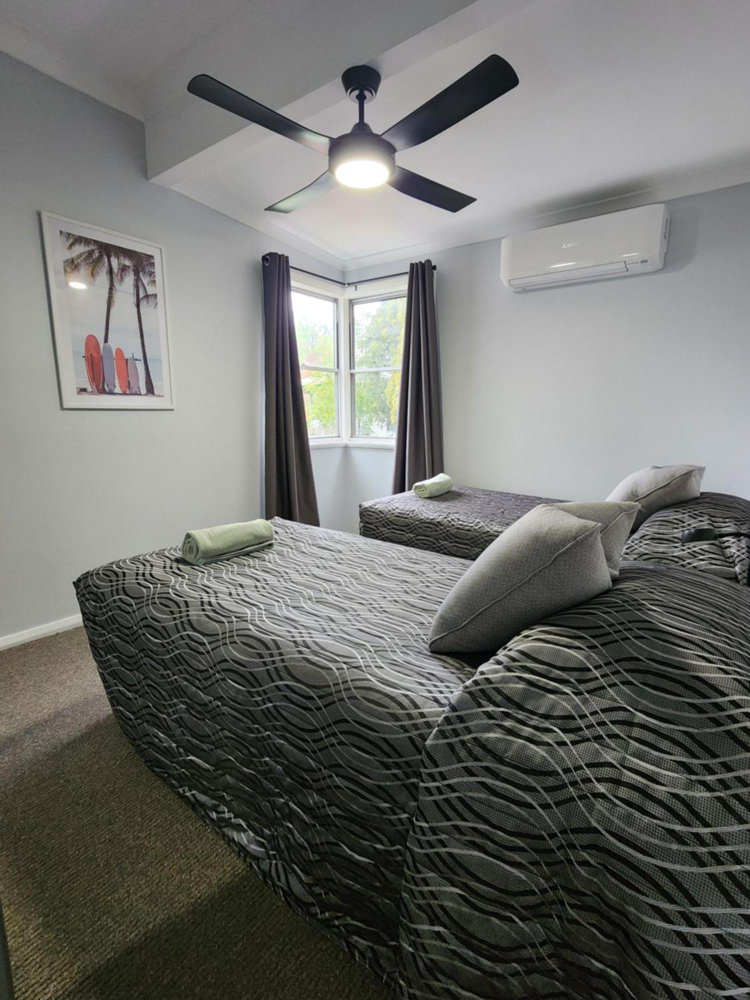 Denman Motor Inn Экстерьер фото